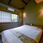 Kumo Machiya Takasegawa